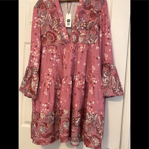 Amazon dress - Picture 2 of 3